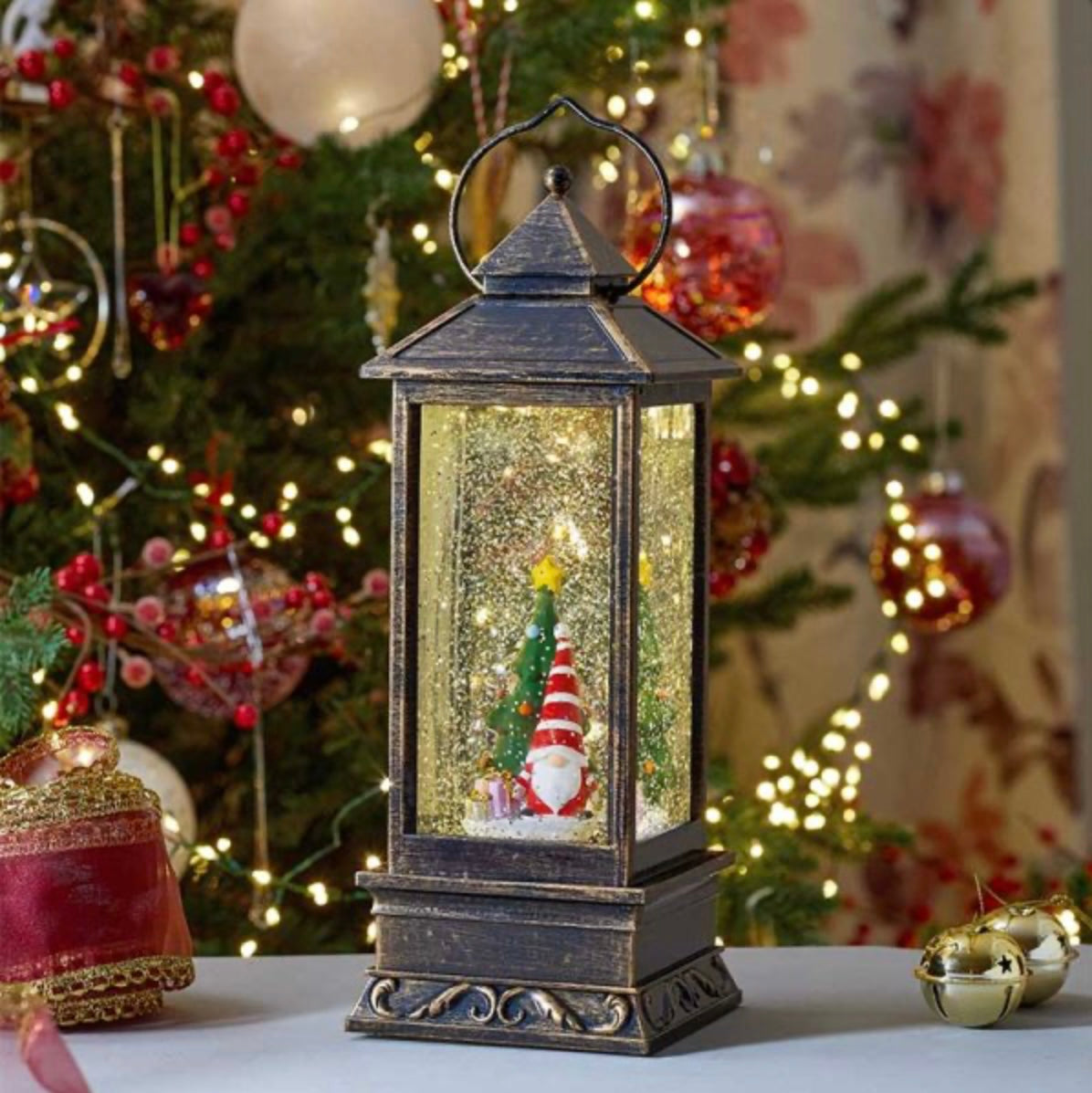 SnowSwirl Gonk Lantern – LED Christmas Water Lantern