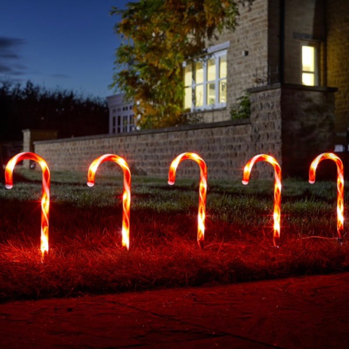Candy Cane Pathway Lights – Set of 6 Red & White CandyCane Stakes for Outdoor Christmas Displays
