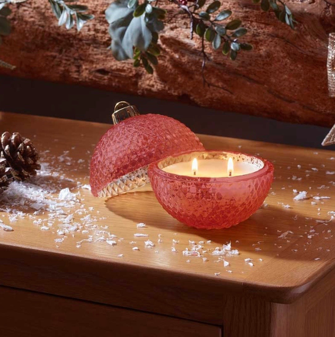 13cm Red Bauble Christmas Candle – Winter Berry’s