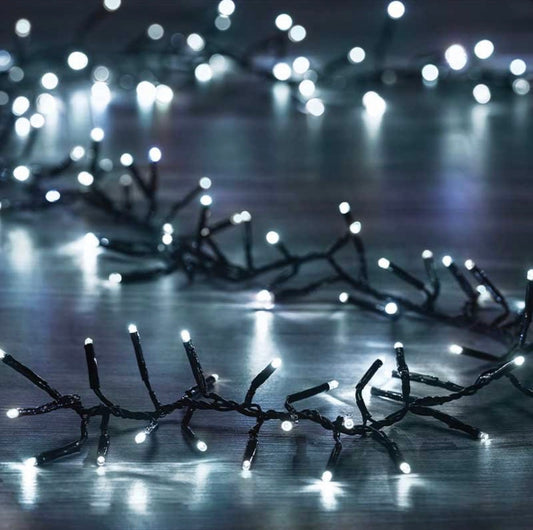 1500 LED Cool White Cluster Christmas Lights – 15m