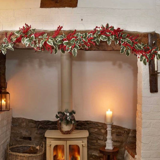HollyBerry Garland – 180cm Traditional Christmas Garland
